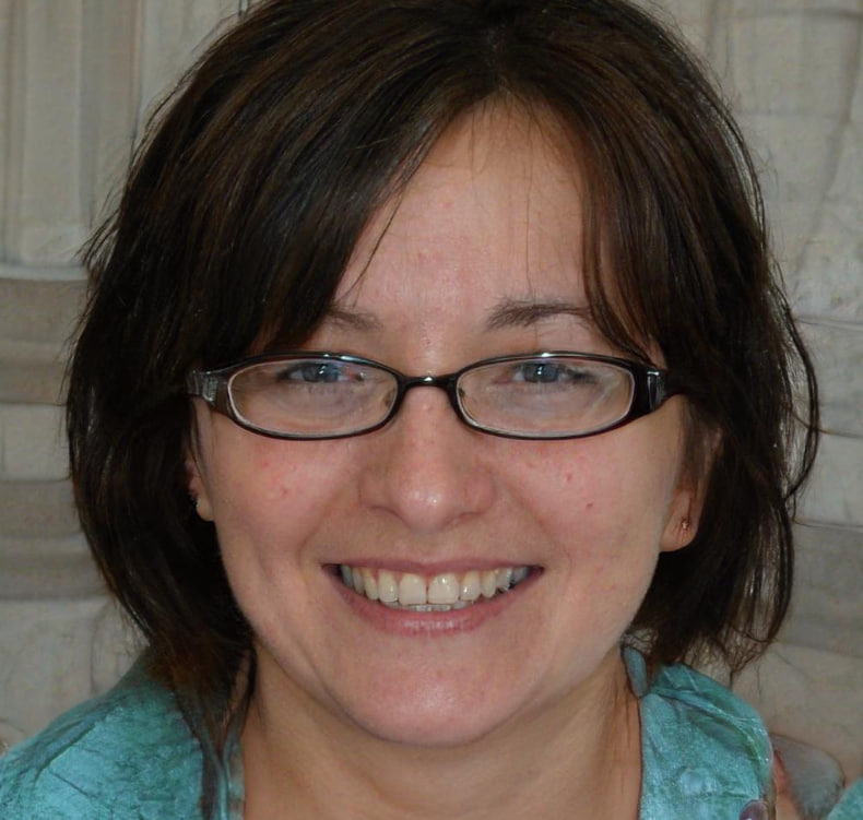 Chloe Bennett
